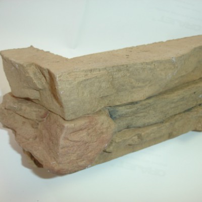 Угловой элемент Zikkurat Безенгийская стена 1-08-52 9x19 бежевый рельефный под камень