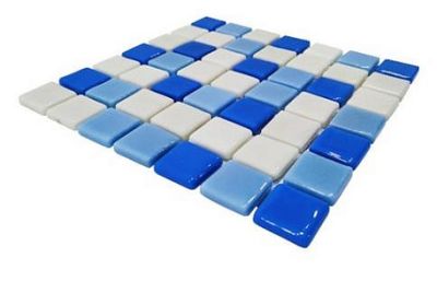 Мозаика Роскошная мозаика МС 5252 30x30 смальта микс белая/голубая/синяя глянцевая, чип 21x21 квадратный
