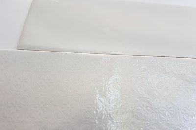 Настенная плитка Cifre Decor Opal ivory 7.5x30 бежевая глянцевая / рельефная с орнаментом