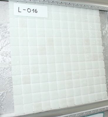 Мозаика Gidrostroy Glass Mosaic L-016 31.7x31.7 стеклянная белая глянцевая, чип 25x25 квадратный