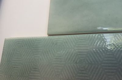 Настенная плитка Cifre Opal turquoise 7.5x30 бирюзовая глянцевая / рельефная моноколор